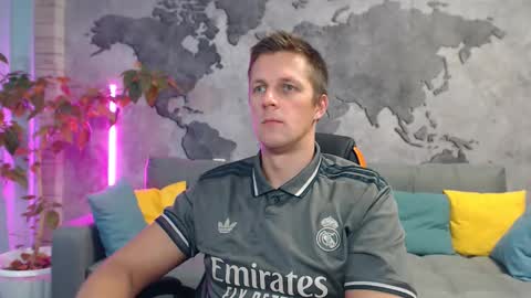 Snapshot of vikingchrisss chatting on 11-09-25, 10:57 vikingchrisss online show from 11-09-25, 10:57