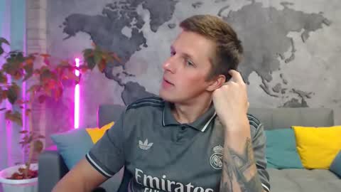 Snapshot of vikingchrisss chatting on 11-10-25, 08:57 vikingchrisss online show from 11-10-25, 08:57