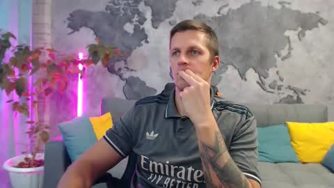 Snapshot of vikingchrisss chatting on 11-12-25, 10:48 vikingchrisss online show from 11-12-25, 10:48