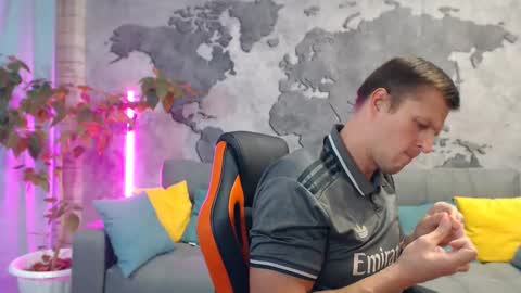 Snapshot of vikingchrisss chatting on 11-13-25, 10:14 vikingchrisss online show from 11-13-25, 10:14