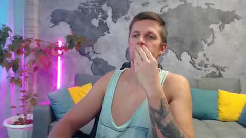 Snapshot of vikingchrisss chatting on 11-19-25, 09:53 vikingchrisss online show from 11-19-25, 09:53