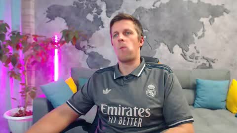 Snapshot of vikingchrisss chatting on 12-02-25, 11:04 vikingchrisss online show from 12-02-25, 11:04