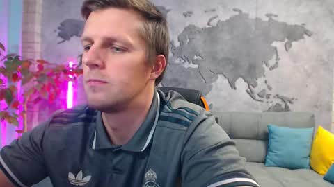 Snapshot of vikingchrisss chatting on 12-05-25, 11:30 vikingchrisss online show from 12-05-25, 11:30