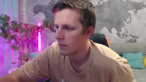 Snapshot of vikingchrisss chatting on 12-15-25, 12:09 vikingchrisss online show from 12-15-25, 12:09