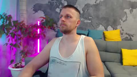 Snapshot of vikingchrisss chatting on 05-17-26, 10:11 vikingchrisss online show from 05-17-26, 10:11