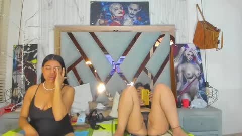 vikiTomson online show from 12-29-24, 04:19