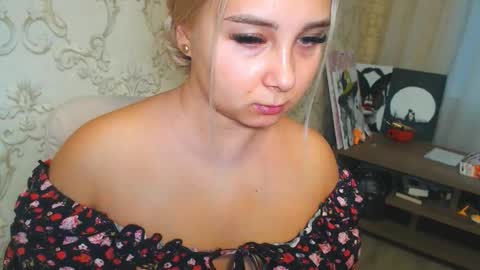 Vitoria online show from 11-30-25, 10:52