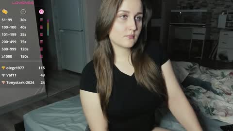 VikkiSnake online show from 10-21-25, 06:52