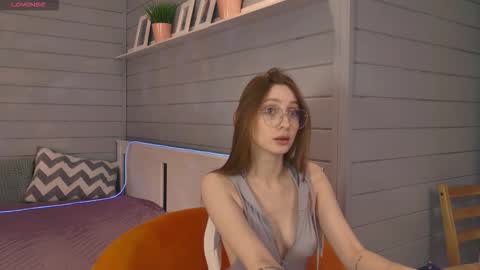 Snapshot of vikki_wye chatting on 10-01-25, 03:45 Viki online show from 10-01-25, 03:45