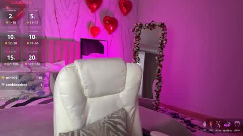 Vikky online show from 03-10-26, 01:32