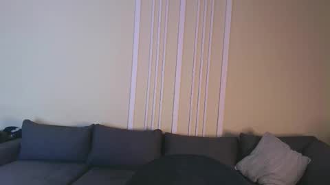 Max online show from 10-19-25, 10:10