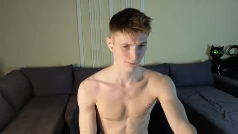 Max online show from 11-26-25, 01:45