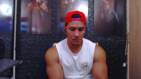 Viktor Herrera online show from 04-18-26, 06:23