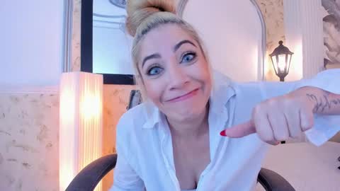 Viktoria online show from 01-11-25, 06:23