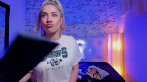 Viktoria online show from 01-20-25, 09:11