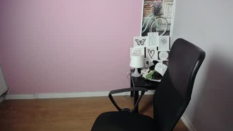 Snapshot of viktoria_lovely chatting on 12-16-24, 10:50 viktoria_lovely online show from 12-16-24, 10:50