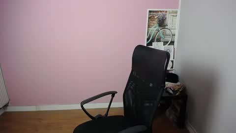 Snapshot of viktoria_lovely chatting on 03-07-25, 10:02 viktoria_lovely online show from 03-07-25, 10:02