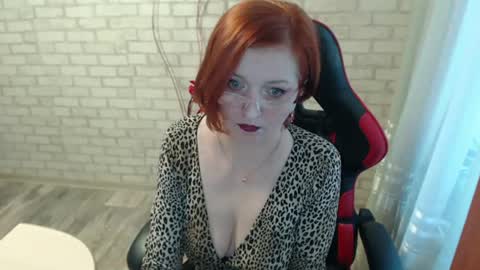 Snapshot of vikualex69 chatting on 06-15-26, 06:26 vikualex69 online show from 06-15-26, 06:26