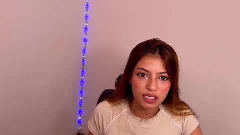 Snapshot of viky_evanss chatting on 05-19-26, 07:42 viky_evanss online show from 05-19-26, 07:42