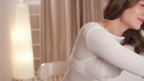 Snapshot of villanelle_l chatting on 01-23-25, 11:26 Lana online show from 01-23-25, 11:26