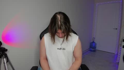 Snapshot of vincent__strong chatting on 01-27-25, 12:26 Vincent Strong online show from 01-27-25, 12:26