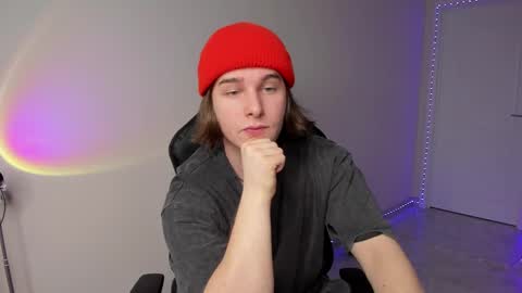 Vincent Strong online show from 03-02-25, 01:05