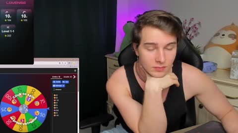 Snapshot of vincent__strong chatting on 11-12-25, 07:53 Vincent Strong online show from 11-12-25, 07:53