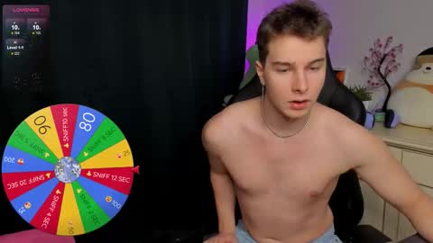 Snapshot of vincent__strong chatting on 11-27-25, 09:33 Vincent Strong online show from 11-27-25, 09:33