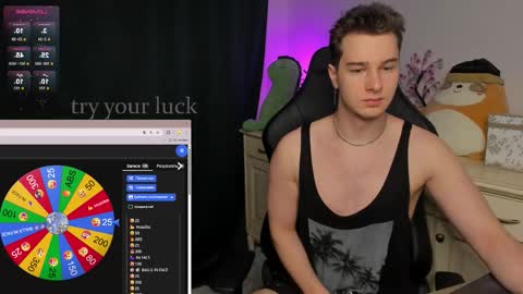 Snapshot of vincent__strong chatting on 12-03-25, 03:25 Vincent Strong online show from 12-03-25, 03:25