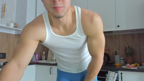 Snapshot of vincent_o chatting on 01-28-25, 09:51 Vincent. uncut 18cm online show from 01-28-25, 09:51