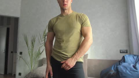 Snapshot of vincent_o chatting on 02-01-25, 11:43 Vincent. uncut 18cm online show from 02-01-25, 11:43