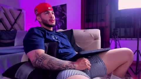 Vincent online show from 11-23-25, 04:01