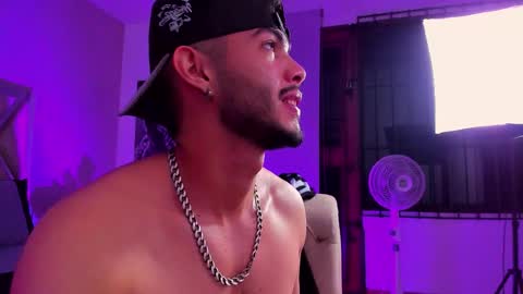 Vincent online show from 12-18-25, 03:56