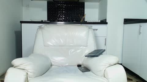 Vincent online show from 01-30-25, 01:22