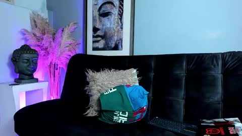 Vincent Sartori online show from 11-10-25, 01:15