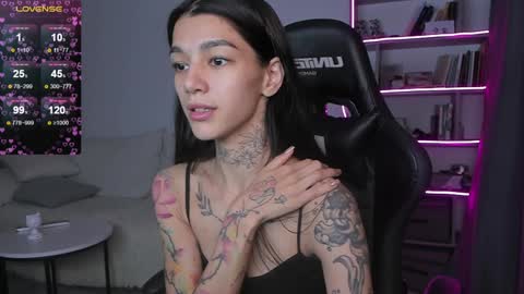 vinkitinkii online show from 12-21-24, 06:30