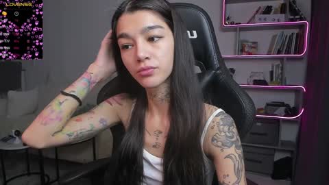 vinkitinkii online show from 01-19-25, 06:53