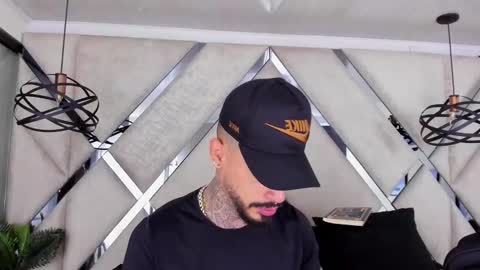 ---Vinzen--- online show from 11-06-25, 05:19