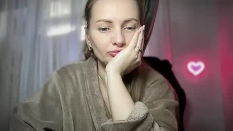 Funny  girl online show from 02-18-25, 07:43