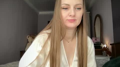 Funny  girl online show from 06-07-26, 06:17