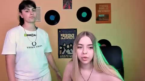 viola_sweet_ online show from 07-11-26, 08:28