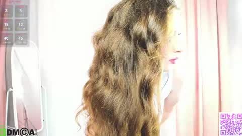 Snapshot of viola_wilson chatting on 05-03-26, 01:00 Viola online show from 05-03-26, 01:00