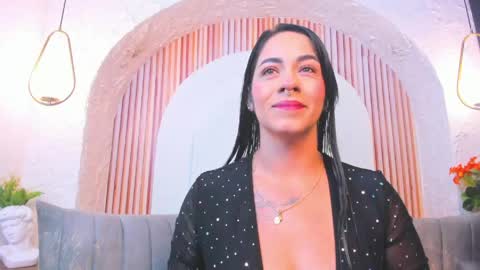 Snapshot of violeet_scottt chatting on 05-15-26, 10:33 Violette online show from 05-15-26, 10:33