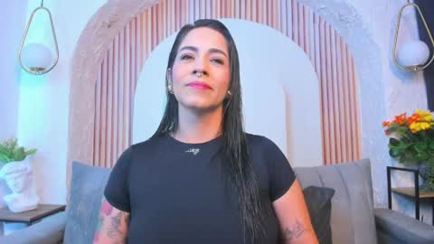 Snapshot of violeet_scottt chatting on 05-30-26, 10:56 Violette online show from 05-30-26, 10:56