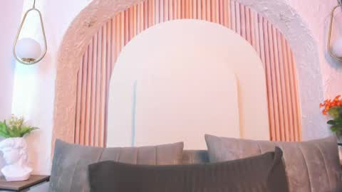 Snapshot of violeet_scottt chatting on 06-02-26, 10:28 Violette online show from 06-02-26, 10:28