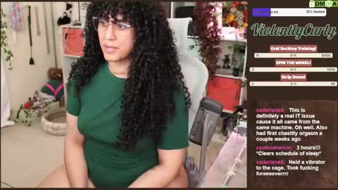 Snapshot of violentlycurly chatting on 10-21-25, 10:21 Curly the Coin Operated Toy online show from 10-21-25, 10:21