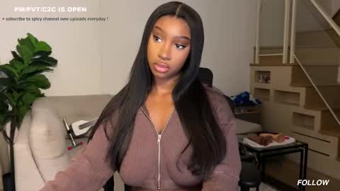 Snapshot of violet6xft chatting on 02-27-26, 08:58 Fantasy Black Girl online show from 02-27-26, 08:58