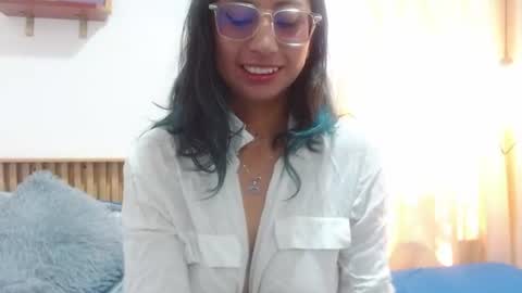 V I O L E T  online show from 07-28-26, 02:24