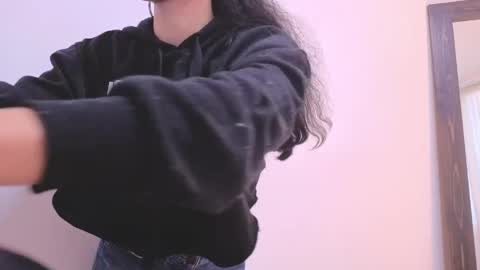 violet__15 online show from 04-16-26, 12:17