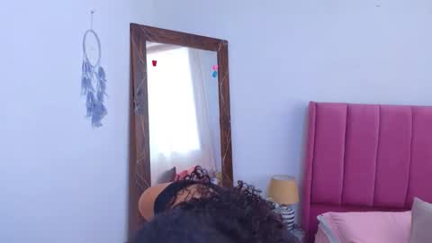 violet__15 online show from 04-27-26, 12:25